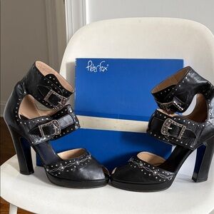 RARE vintage Peter fox 🦊 Black Women's Heels with Silver Accents made in Italy